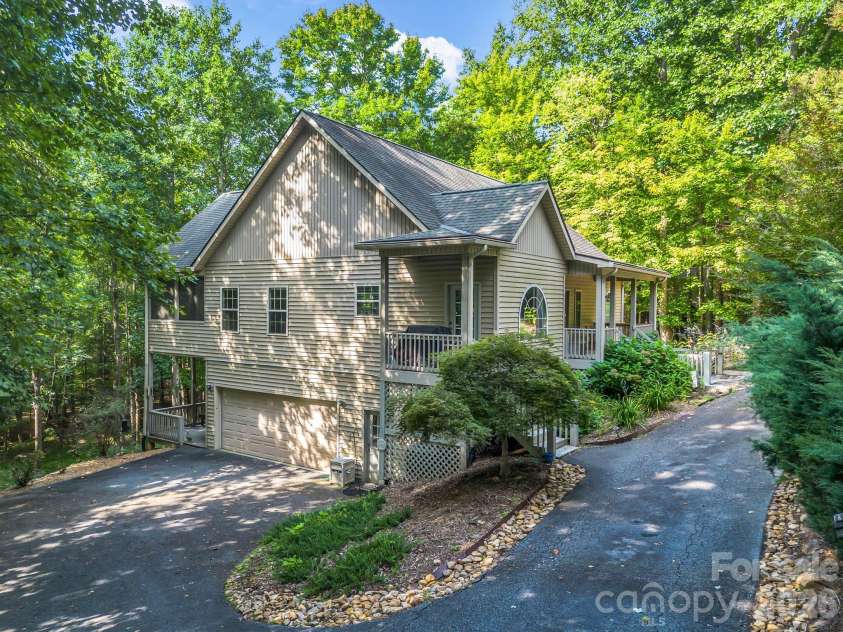 107 Wilkerson Court, Lake Lure, NC 28746.  MLS# CAR4420793, YatesRealty ID 48882. 