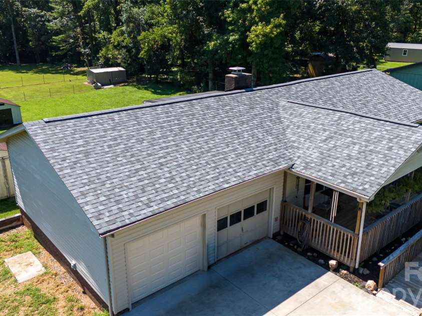 1292 Creekwood Drive, Morganton, NC 28655.  MLS# CAR4421743, YatesRealty ID 48885. 
