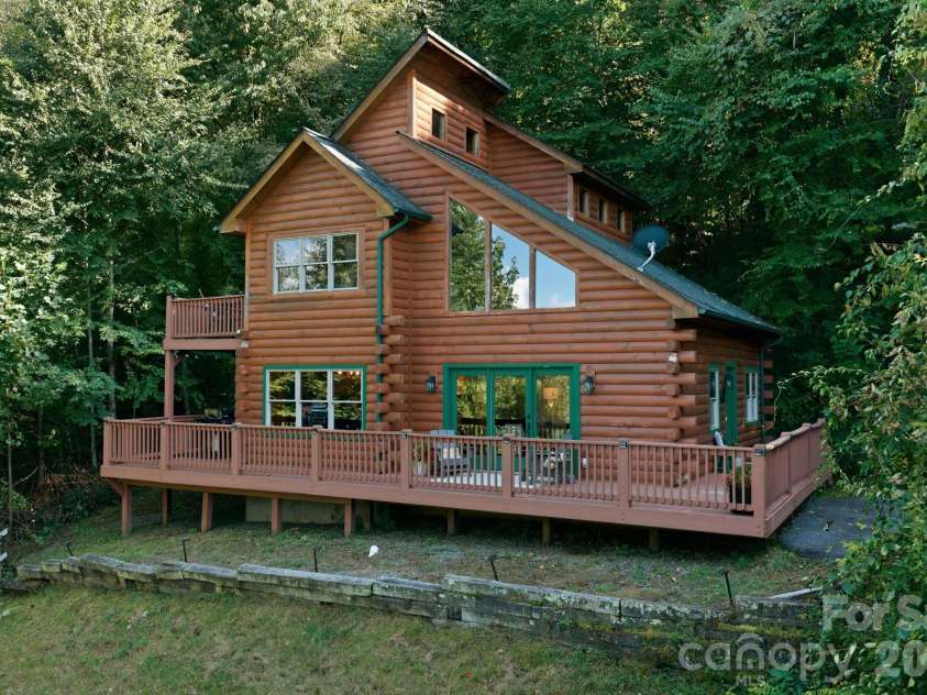 291 Appalachian Trail, Maggie Valley, NC 28751.  MLS# CAR4419946, YatesRealty ID 48888. 