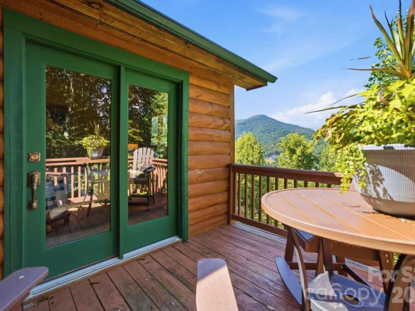 291 Appalachian Trail, Maggie Valley, NC 28751.  MLS# CAR4419946, YatesRealty ID 48888. 