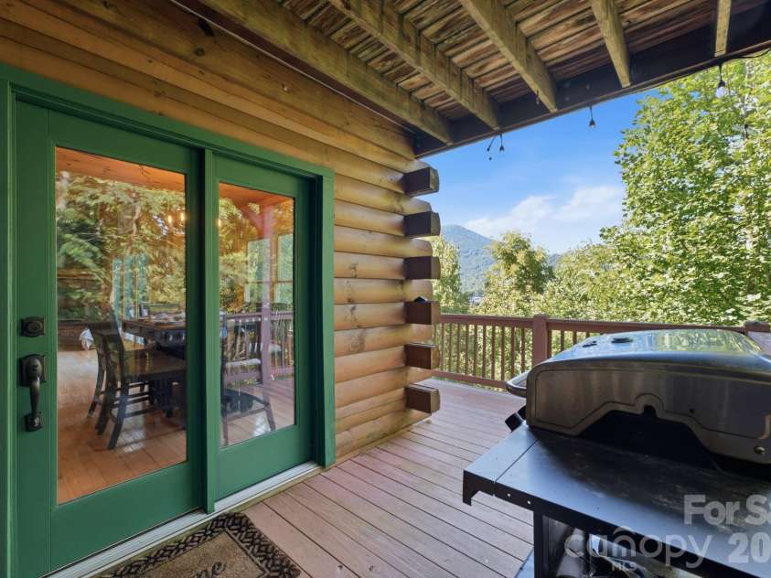 291 Appalachian Trail, Maggie Valley, NC 28751.  MLS# CAR4419946, YatesRealty ID 48888. 