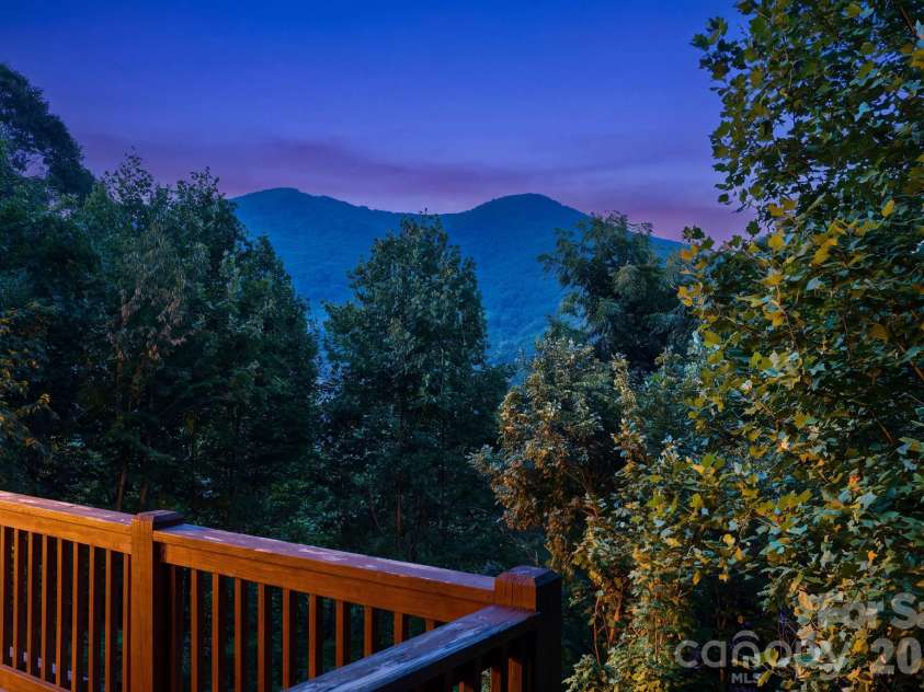 291 Appalachian Trail, Maggie Valley, NC 28751.  MLS# CAR4419946, YatesRealty ID 48888. 