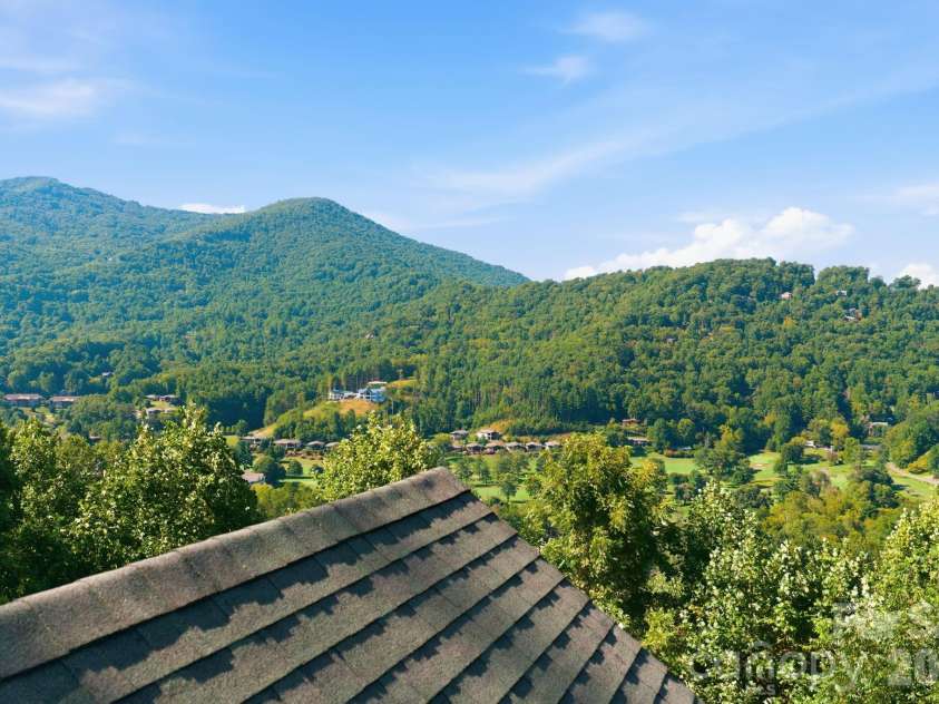 291 Appalachian Trail, Maggie Valley, NC 28751.  MLS# CAR4419946, YatesRealty ID 48888. 