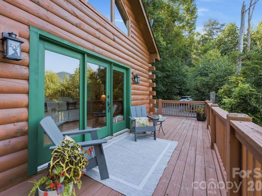 291 Appalachian Trail, Maggie Valley, NC 28751.  MLS# CAR4419946, YatesRealty ID 48888. 