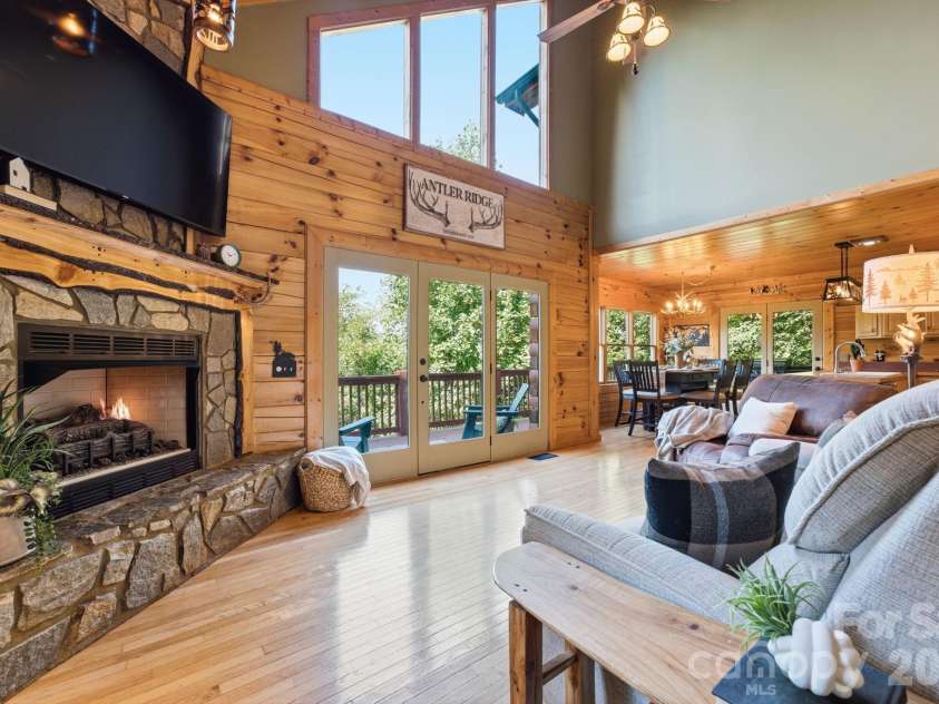 291 Appalachian Trail, Maggie Valley, NC 28751.  MLS# CAR4419946, YatesRealty ID 48888. 