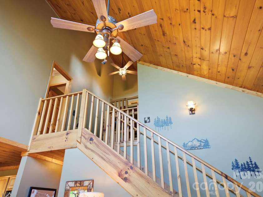 291 Appalachian Trail, Maggie Valley, NC 28751.  MLS# CAR4419946, YatesRealty ID 48888. 