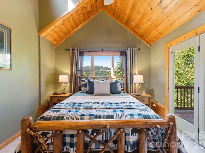 291 Appalachian Trail, Maggie Valley, NC 28751.  MLS# CAR4419946, YatesRealty ID 48888. 