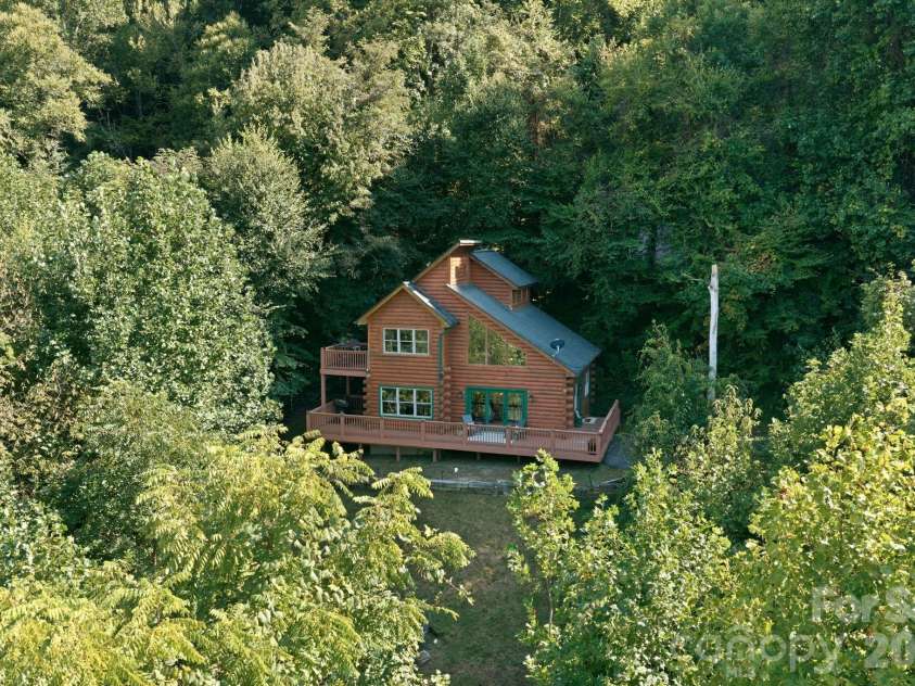 291 Appalachian Trail, Maggie Valley, NC 28751.  MLS# CAR4419946, YatesRealty ID 48888. 