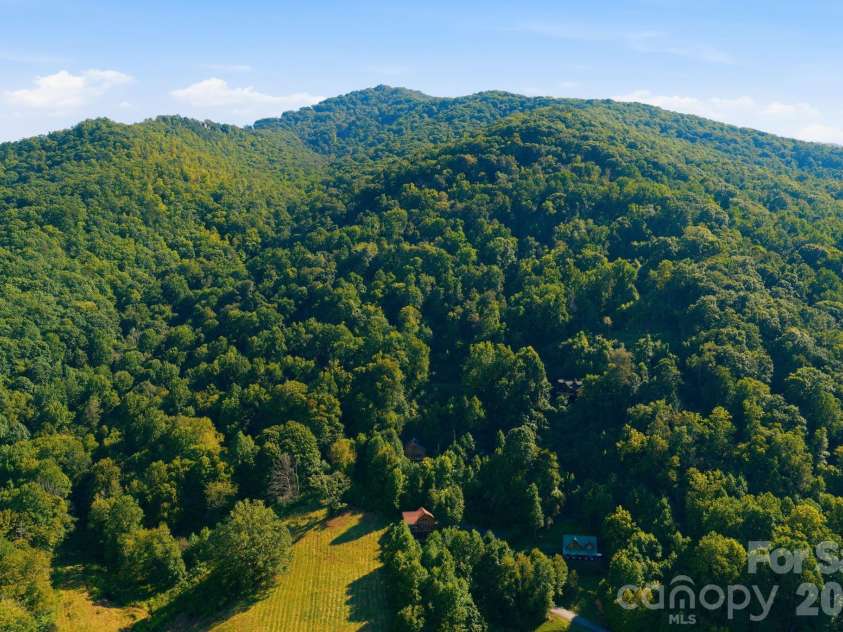 291 Appalachian Trail, Maggie Valley, NC 28751.  MLS# CAR4419946, YatesRealty ID 48888. 