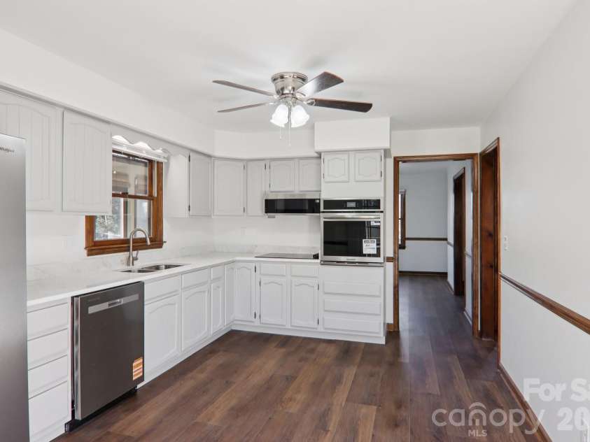 148 Lower Christ School Road, Fletcher, NC 28732.  MLS# CAR4347020, YatesRealty ID 4889. 