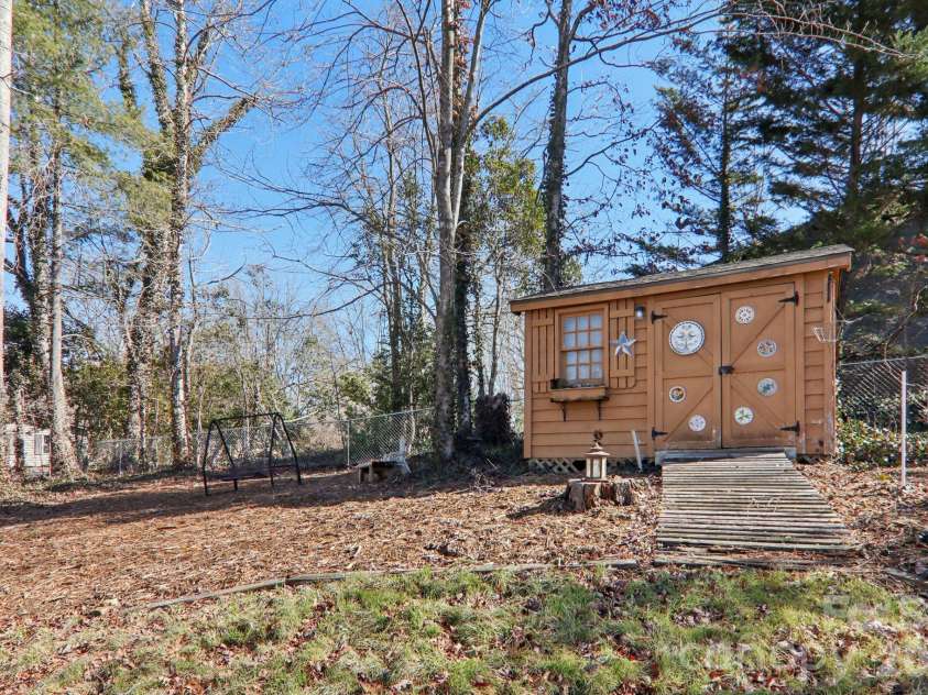 148 Lower Christ School Road, Fletcher, NC 28732.  MLS# CAR4347020, YatesRealty ID 4889. 
