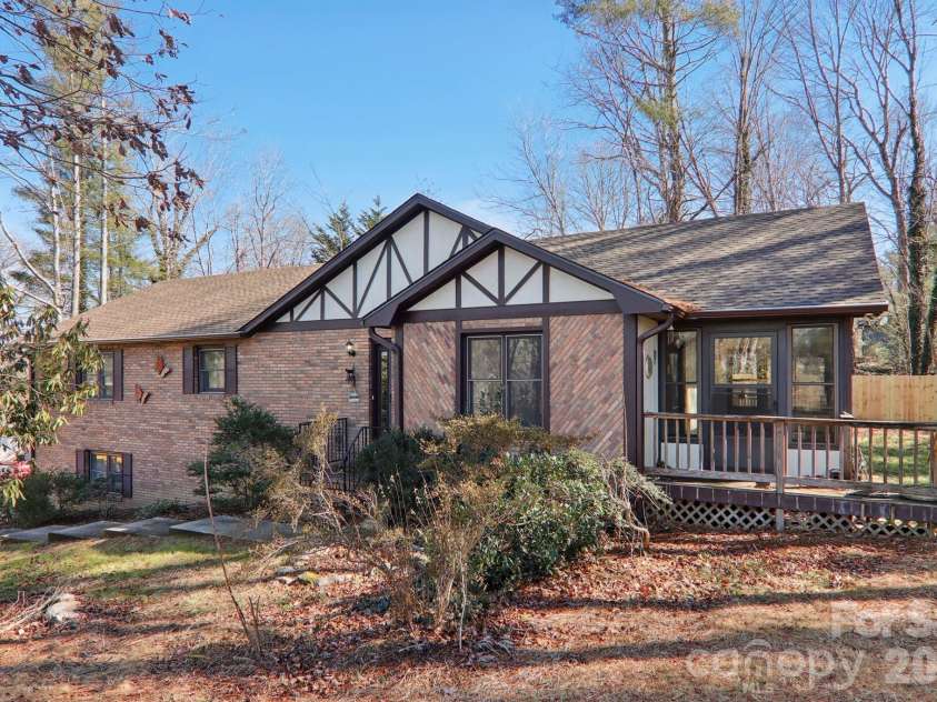 148 Lower Christ School Road, Fletcher, NC 28732.  MLS# CAR4347020, YatesRealty ID 4889. 