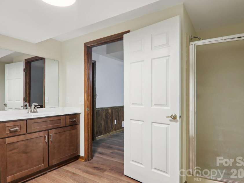 148 Lower Christ School Road, Fletcher, NC 28732.  MLS# CAR4347020, YatesRealty ID 4889. Basement Laundry / Bathroom