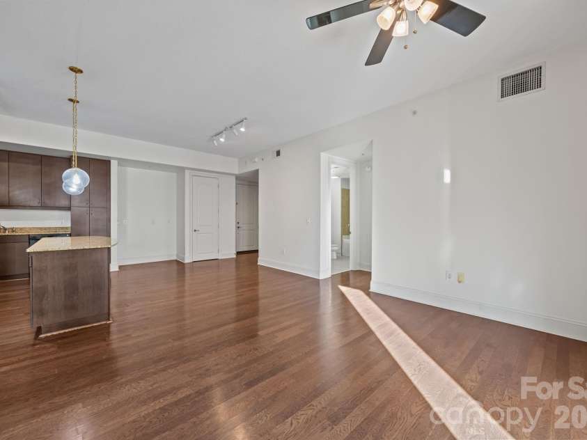 4620 Piedmont Row Drive, Charlotte, NC 28210.  MLS# CAR4344183, YatesRealty ID 4889. 