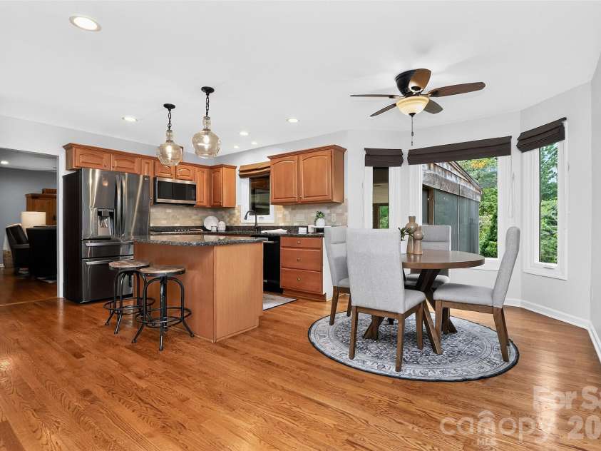 6014 Lake Providence Lane, Charlotte, NC 28277.  MLS# CAR4417840, YatesRealty ID 48890. 