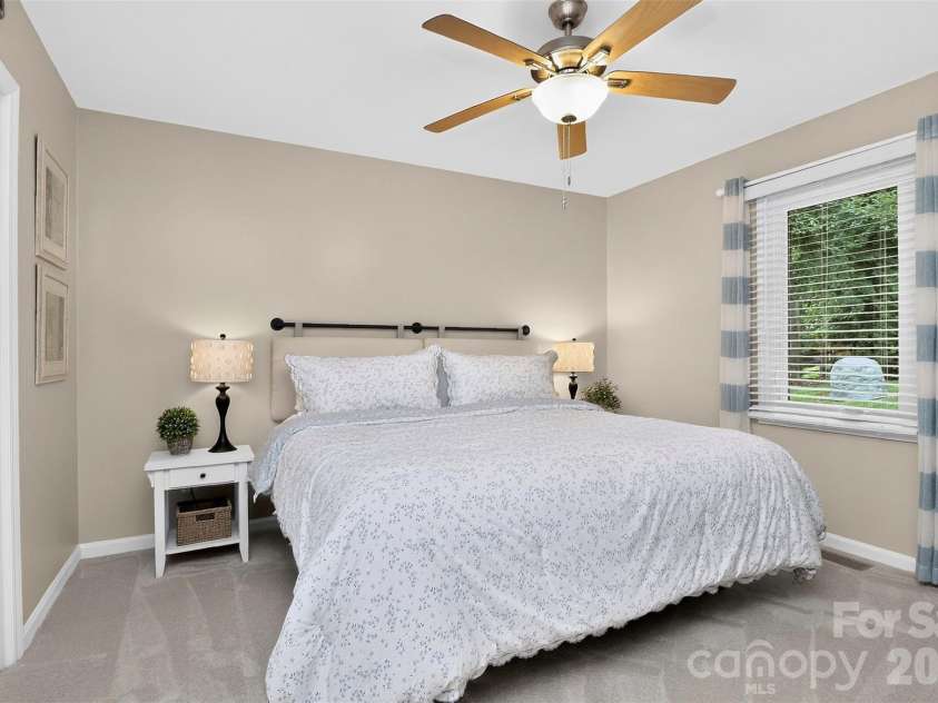 6014 Lake Providence Lane, Charlotte, NC 28277.  MLS# CAR4417840, YatesRealty ID 48890. 