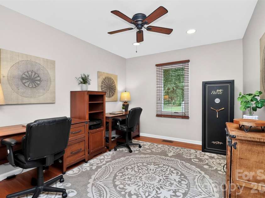 6014 Lake Providence Lane, Charlotte, NC 28277.  MLS# CAR4417840, YatesRealty ID 48890. 