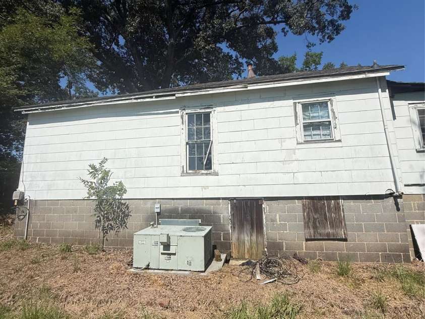 1516 Aspen Street, Lincolnton, NC 28092.  MLS# CAR4421512, YatesRealty ID 48892. 