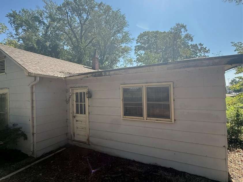 1516 Aspen Street, Lincolnton, NC 28092.  MLS# CAR4421512, YatesRealty ID 48892. 
