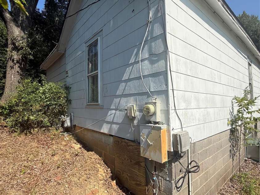 1516 Aspen Street, Lincolnton, NC 28092.  MLS# CAR4421512, YatesRealty ID 48892. 