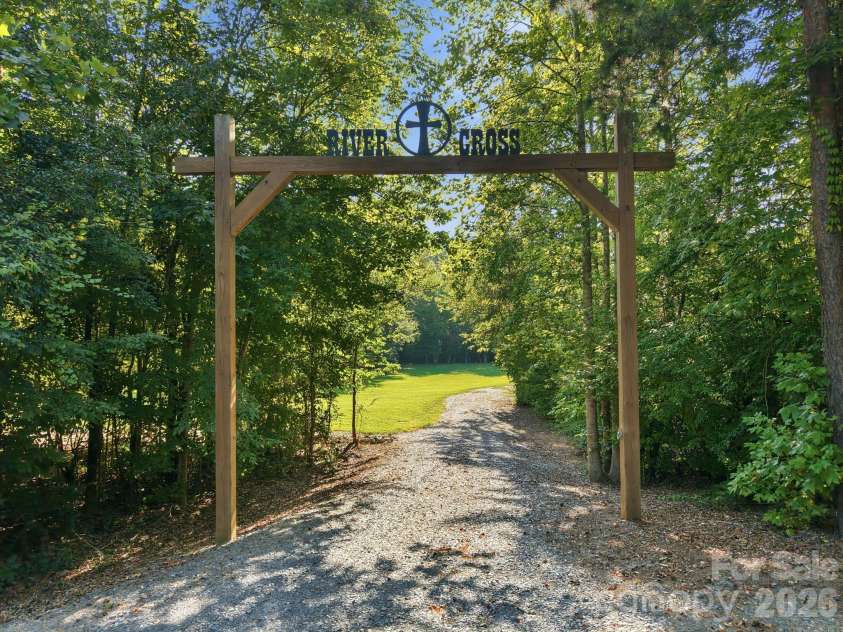 341 Riverbend Road, Troy, NC 27371.  MLS# CAR4419110, YatesRealty ID 48893. 