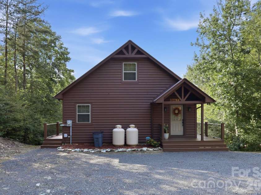 341 Riverbend Road, Troy, NC 27371.  MLS# CAR4419110, YatesRealty ID 48893. 