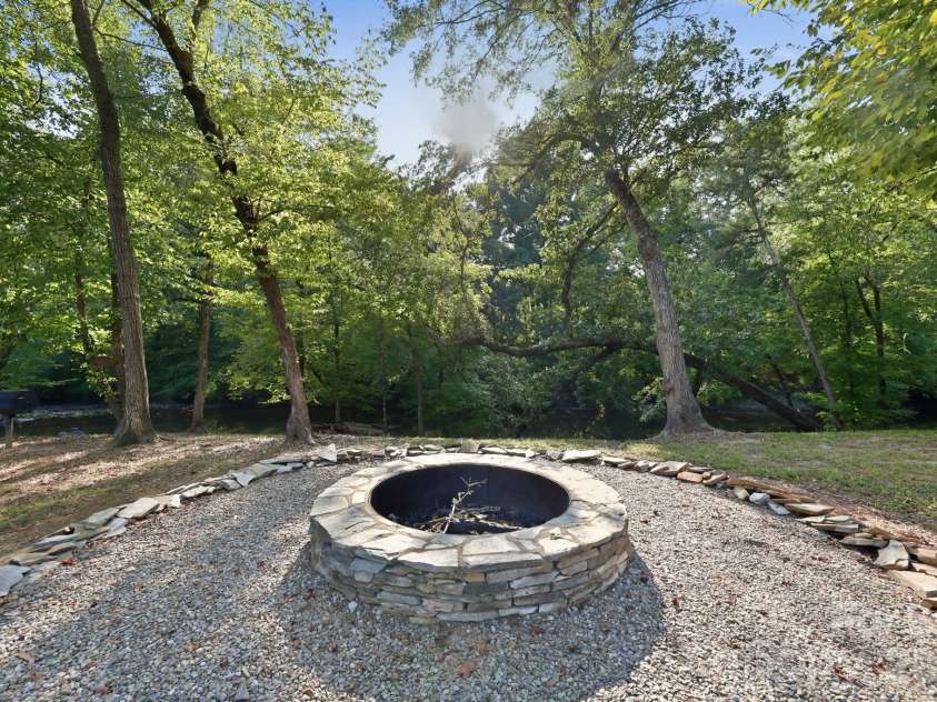 341 Riverbend Road, Troy, NC 27371.  MLS# CAR4419110, YatesRealty ID 48893. 