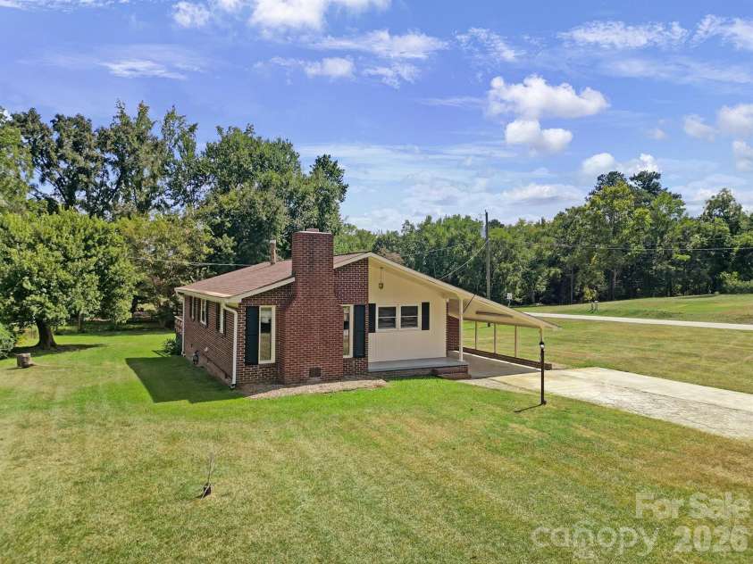 15884 State Highway 200 Highway, Great Falls, SC 29055.  MLS# CAR4421543, YatesRealty ID 48895. 