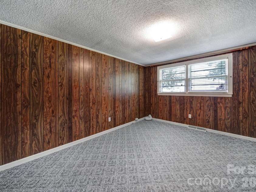 15884 State Highway 200 Highway, Great Falls, SC 29055.  MLS# CAR4421543, YatesRealty ID 48895. 