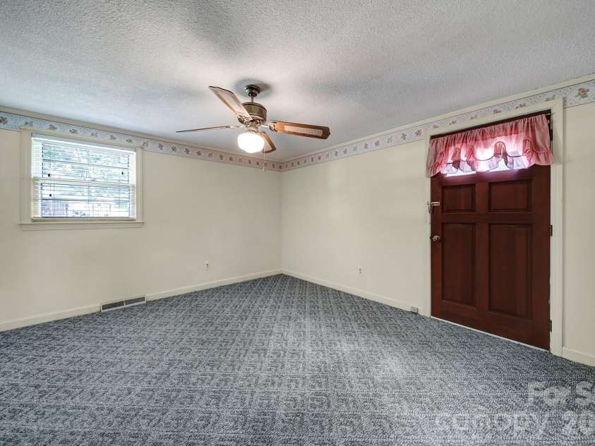 15884 State Highway 200 Highway, Great Falls, SC 29055.  MLS# CAR4421543, YatesRealty ID 48895. 