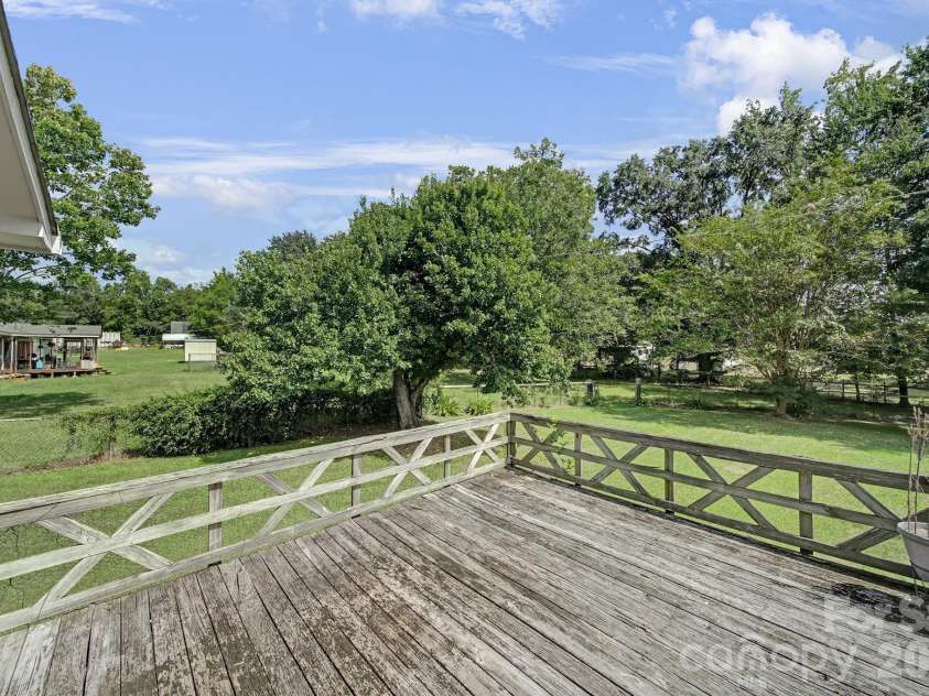 15884 State Highway 200 Highway, Great Falls, SC 29055.  MLS# CAR4421543, YatesRealty ID 48895. 