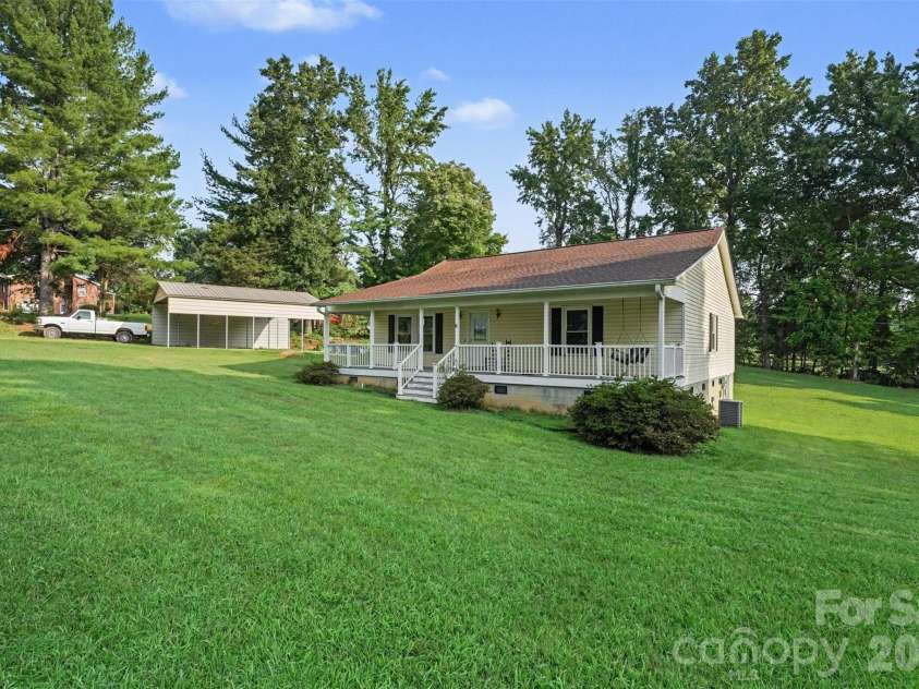 171 Bevis Lane, Statesville, NC 28677.  MLS# CAR4420735, YatesRealty ID 48896. 