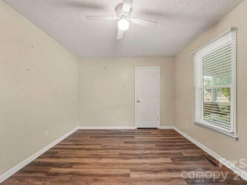 171 Bevis Lane, Statesville, NC 28677.  MLS# CAR4420735, YatesRealty ID 48896. 