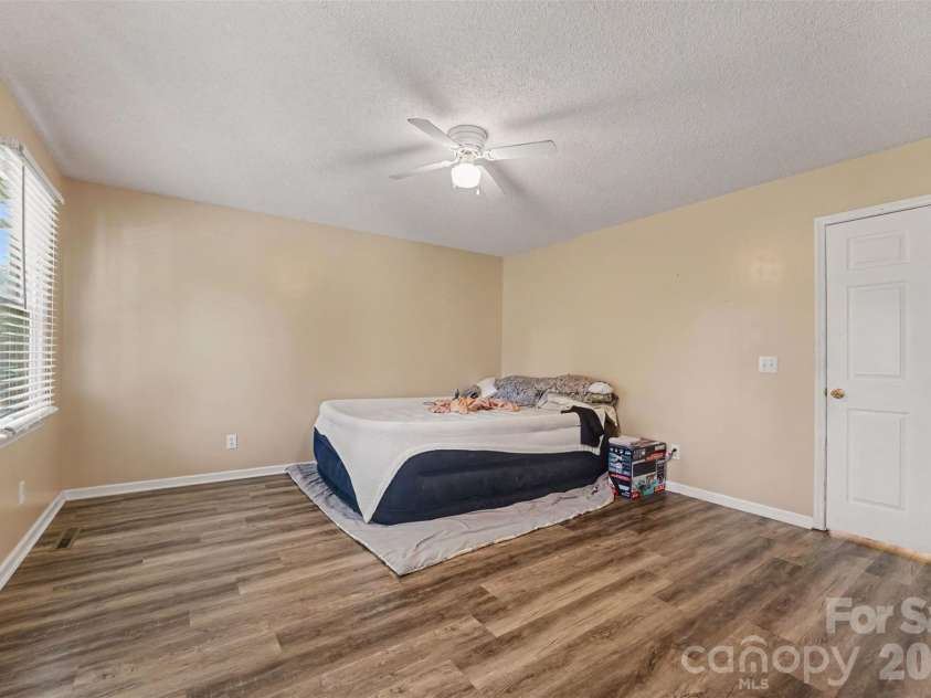 171 Bevis Lane, Statesville, NC 28677.  MLS# CAR4420735, YatesRealty ID 48896. 