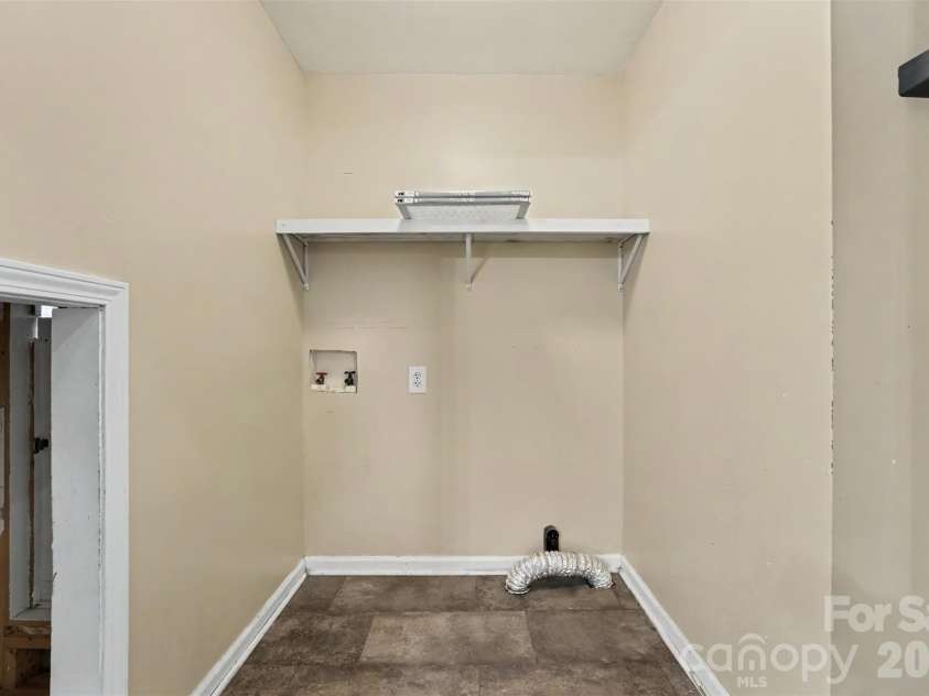 171 Bevis Lane, Statesville, NC 28677.  MLS# CAR4420735, YatesRealty ID 48896. 