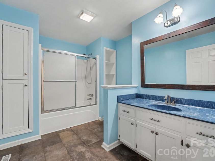 171 Bevis Lane, Statesville, NC 28677.  MLS# CAR4420735, YatesRealty ID 48896. 
