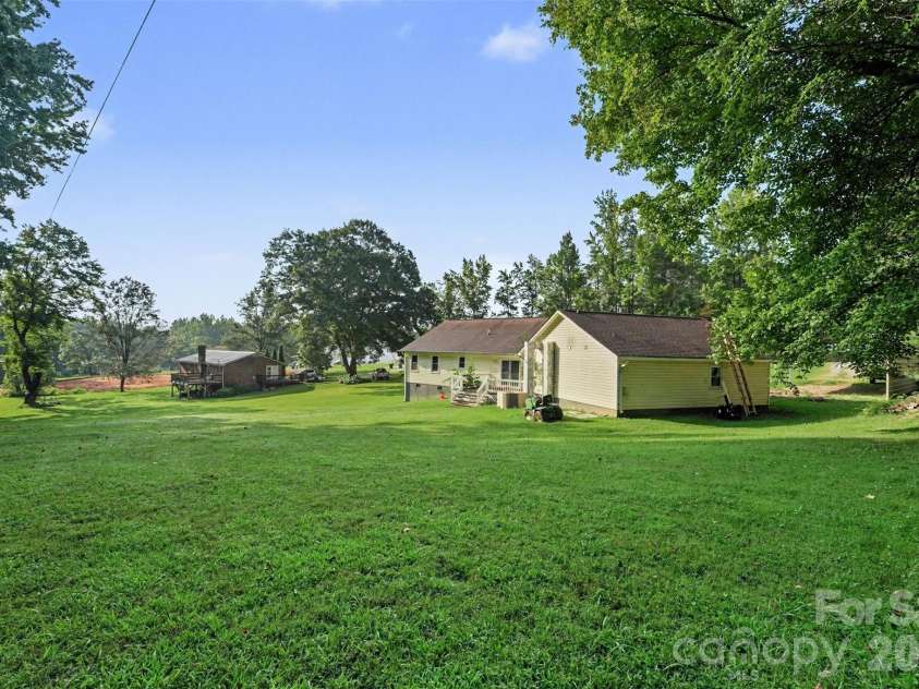 171 Bevis Lane, Statesville, NC 28677.  MLS# CAR4420735, YatesRealty ID 48896. 