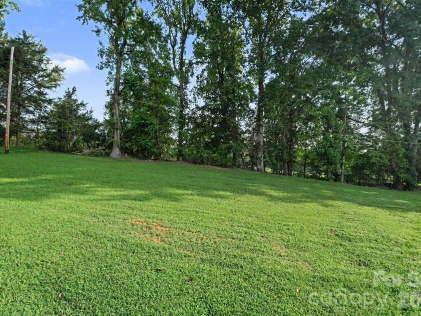171 Bevis Lane, Statesville, NC 28677.  MLS# CAR4420735, YatesRealty ID 48896. 