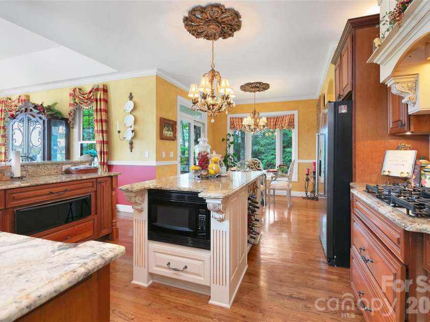 303 Wodigeasgohi Drive, Brevard, NC 28712.  MLS# CAR4419106, YatesRealty ID 48899. 