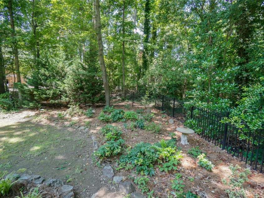 620 9th Street, Albemarle, NC 28001.  MLS# CAR4040968, YatesRealty ID 489. 