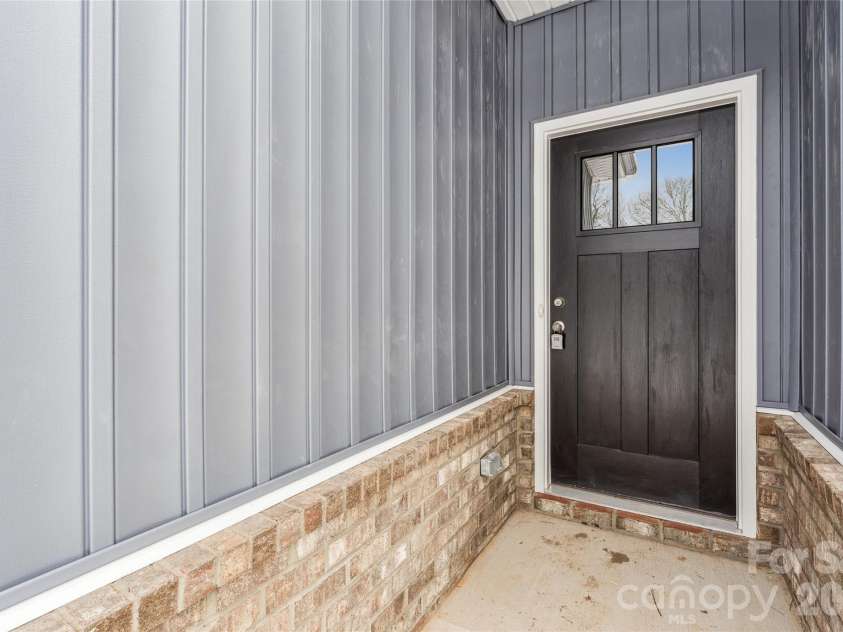 216 Magnolia Street, Statesville, NC 28677.  MLS# CAR4343905, YatesRealty ID 4890. 