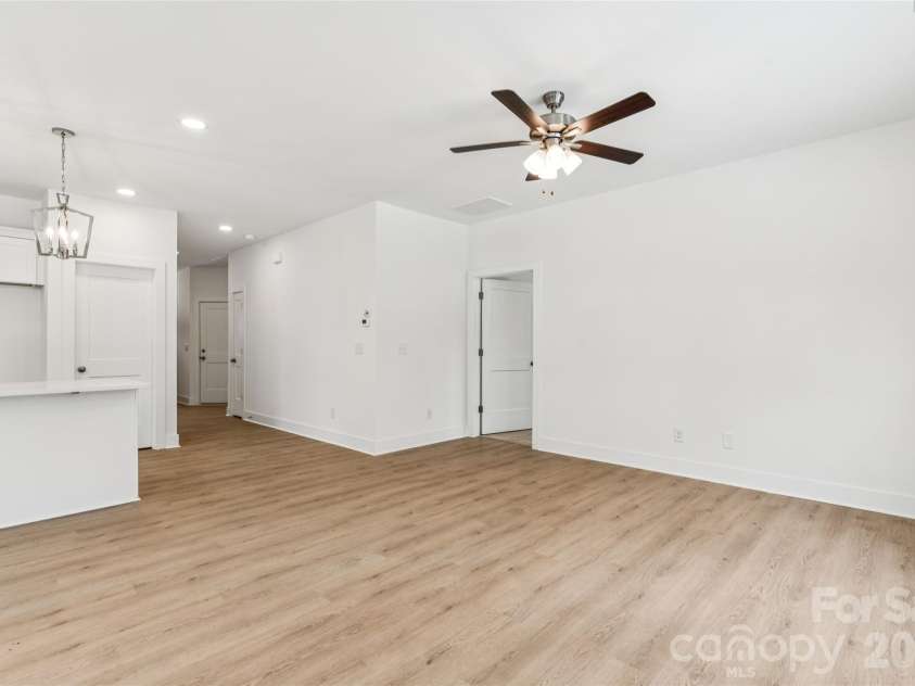 216 Magnolia Street, Statesville, NC 28677.  MLS# CAR4343905, YatesRealty ID 4890. 