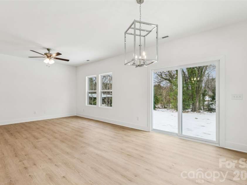 216 Magnolia Street, Statesville, NC 28677.  MLS# CAR4343905, YatesRealty ID 4890. 