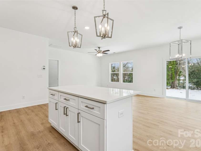 216 Magnolia Street, Statesville, NC 28677.  MLS# CAR4343905, YatesRealty ID 4890. 