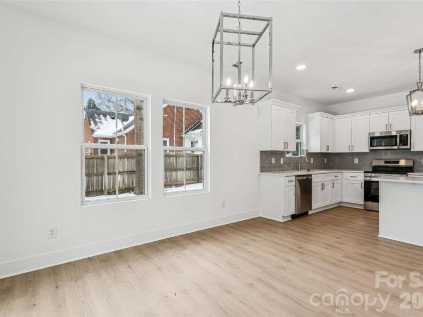 216 Magnolia Street, Statesville, NC 28677.  MLS# CAR4343905, YatesRealty ID 4890. 