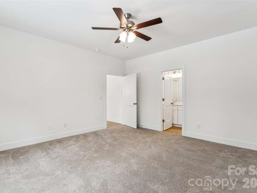 216 Magnolia Street, Statesville, NC 28677.  MLS# CAR4343905, YatesRealty ID 4890. 