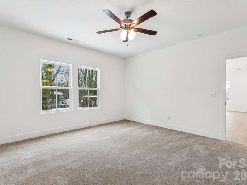 216 Magnolia Street, Statesville, NC 28677.  MLS# CAR4343905, YatesRealty ID 4890. 