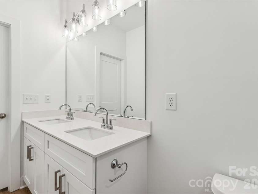 216 Magnolia Street, Statesville, NC 28677.  MLS# CAR4343905, YatesRealty ID 4890. 