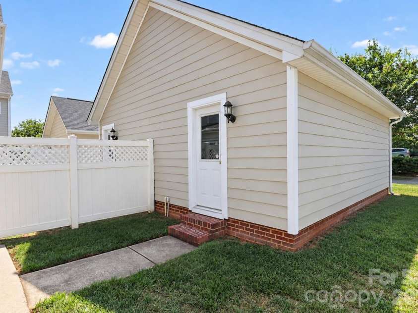 2315 Bonterra Boulevard, Indian Trail, NC 28079.  MLS# CAR4420984, YatesRealty ID 48900. 
