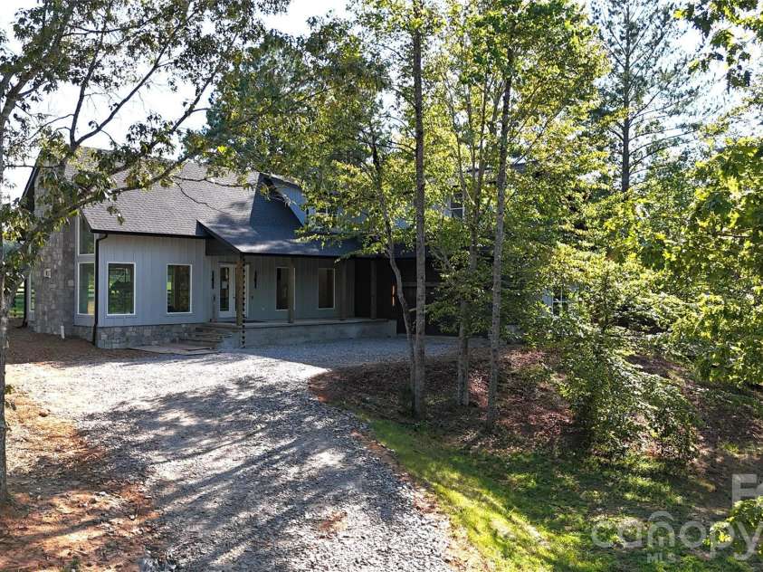 2303 Paddock Circle, Morganton, NC 28655.  MLS# CAR4416605, YatesRealty ID 48902. 